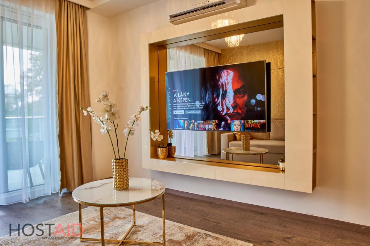 Azur Apartment - Hostaid Шіофок Екстер'єр фото