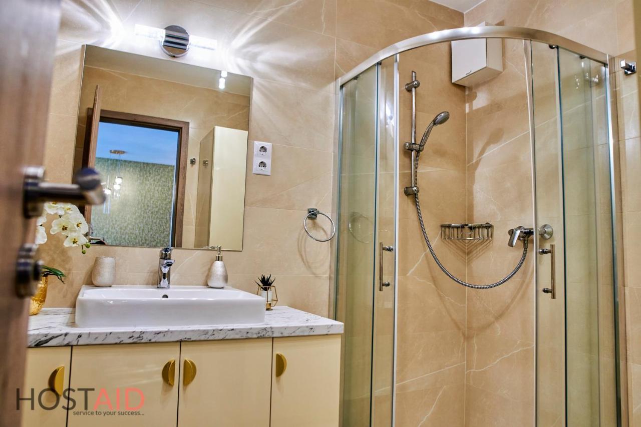 Azur Apartment - Hostaid Шіофок Екстер'єр фото