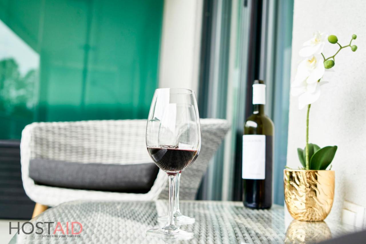 Azur Apartment - Hostaid Шіофок Екстер'єр фото