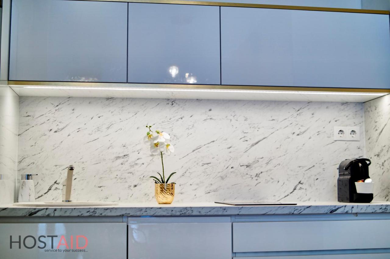 Azur Apartment - Hostaid Шіофок Екстер'єр фото